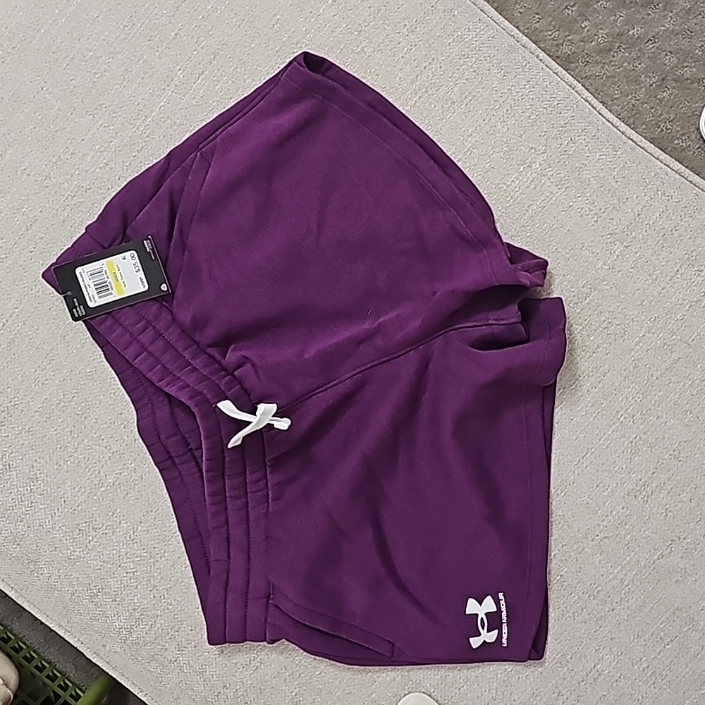 Under Armour Shorts Size Medium Deep Purple Rival Fleece Shorts